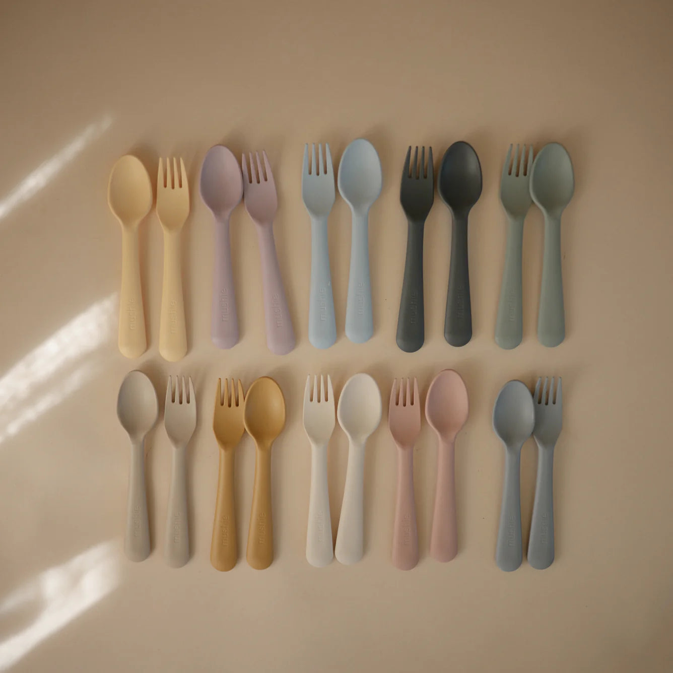 dinnerware fork & spoon set