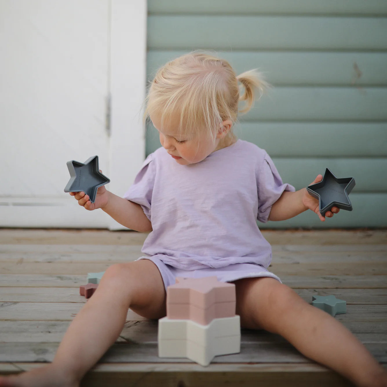nesting stars toy