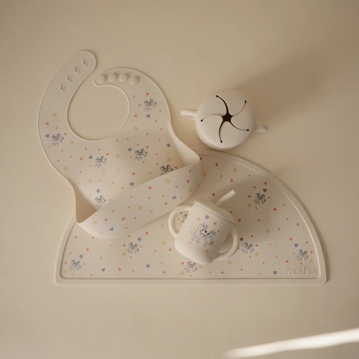 bluey x mushie silicone bib