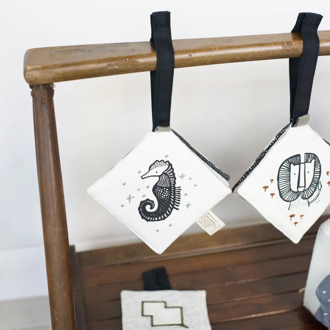 crinkle pages stroller toy