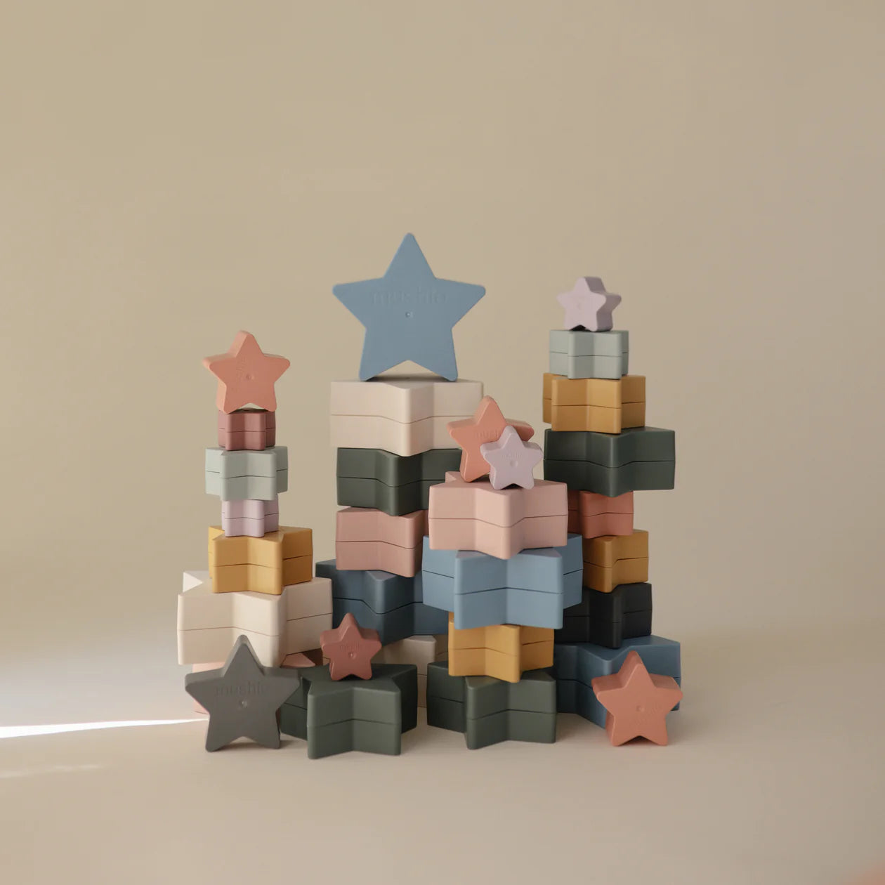 nesting stars toy