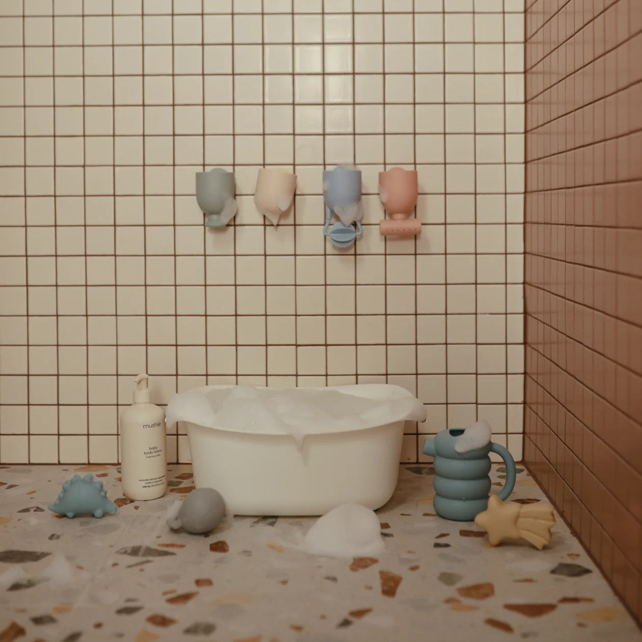 pour & play bath set
